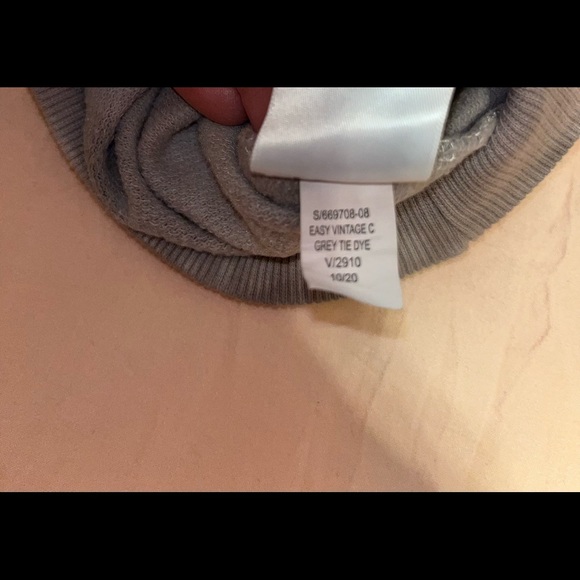 NWT: Womens OLD NAVY sweatshirt - Picture 5 of 6